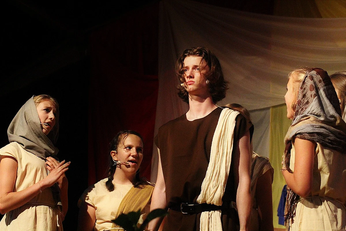 ATELIER THÉÂTRE ADOS ET ENFANTS MENSUEL