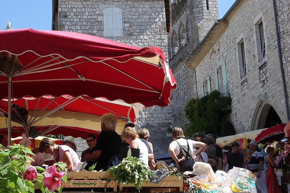 Marché traditionnel de Monflanquin