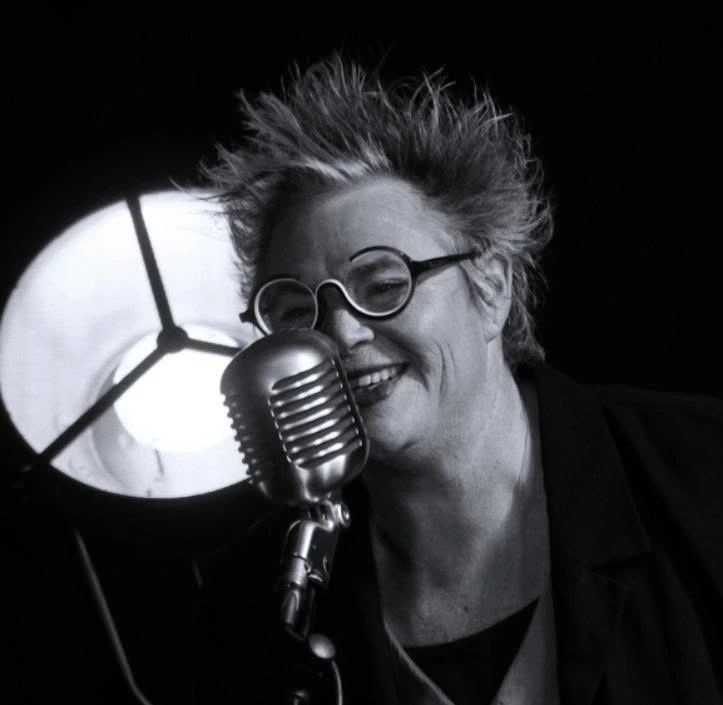 KARINE FAIT SON PIAF – HOMMAGE À ÉDITH PIAF
