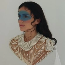 YAEL NAÏM