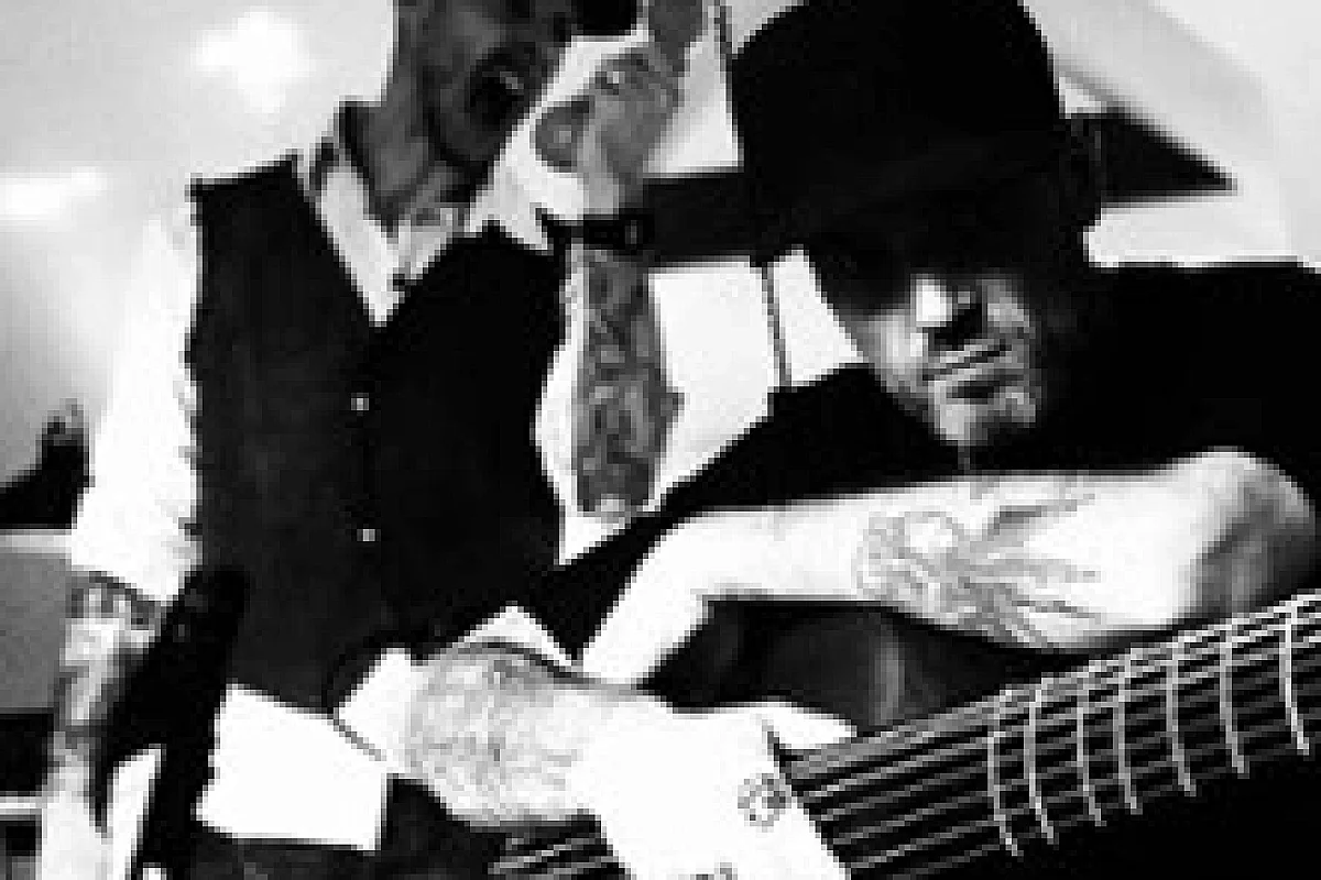 Café Concert - Sixpenny Millionnaire