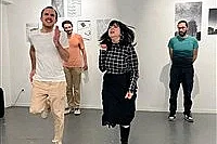La Galerie prend vie, l'impro face aux oeuvres !