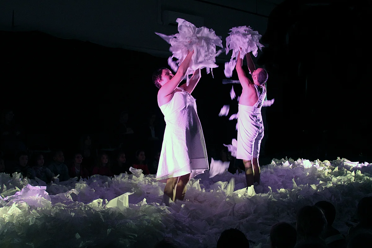 Spectacle - Sous la neige - Cie Les Bestioles