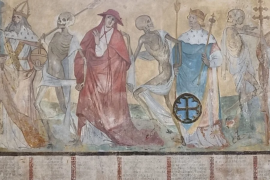 Entrez dans la danse macabre : Visite nocturne et théâtralisée par Véronique Domagalski
