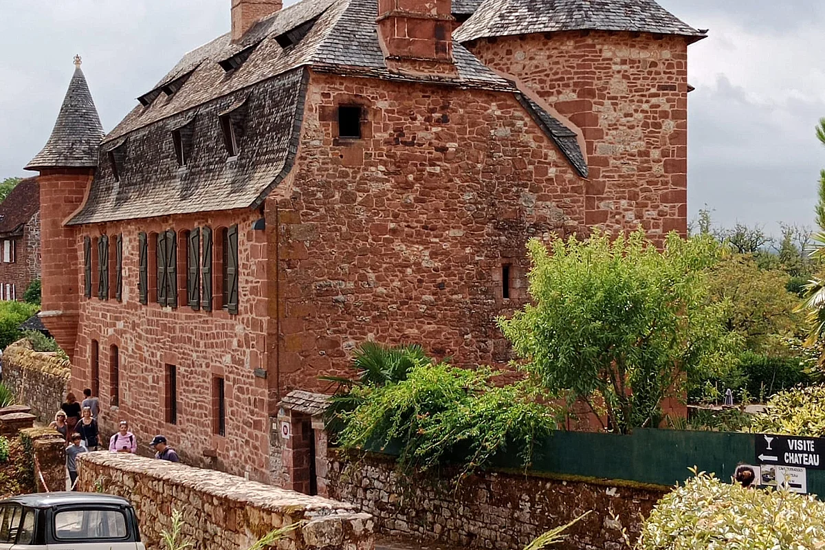 Visite guidée de Collonges-La-Rouge