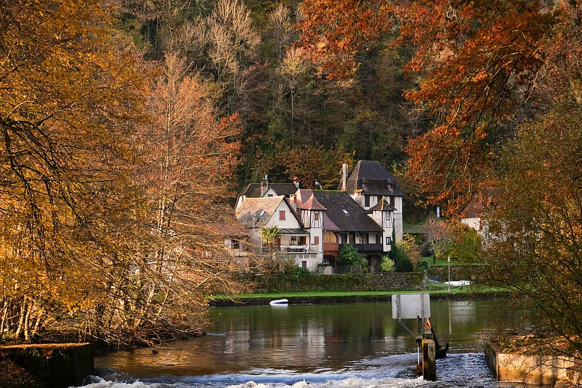 Visite patrimoniale de Beaulieu-sur-Dordogne