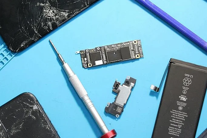 Toutes Makeuses - Repair au Féminin