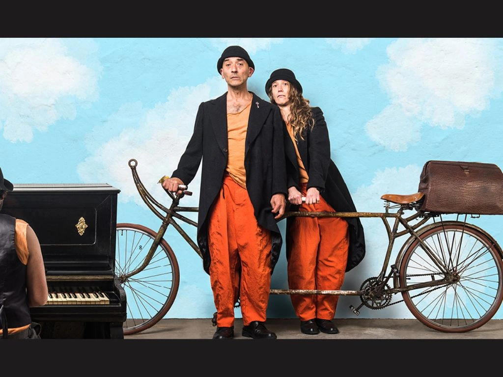 Festimai | Fly me to the moon