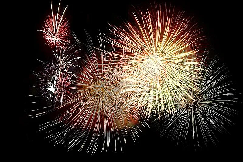 Feu d'artifice d'ouverture du marché de Noël