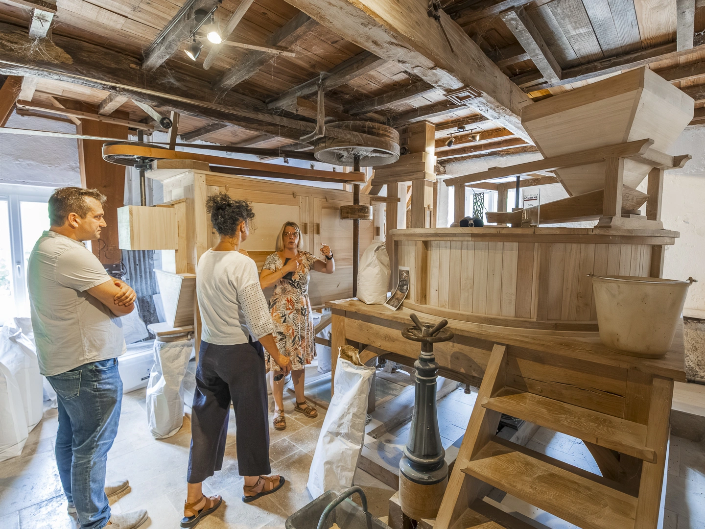 Atelier façonnage de pain au levain, au moulin de Sabathier