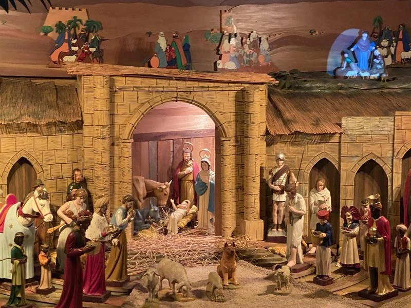 Crèche mécanique & Le Chemin des Crèches du Monde