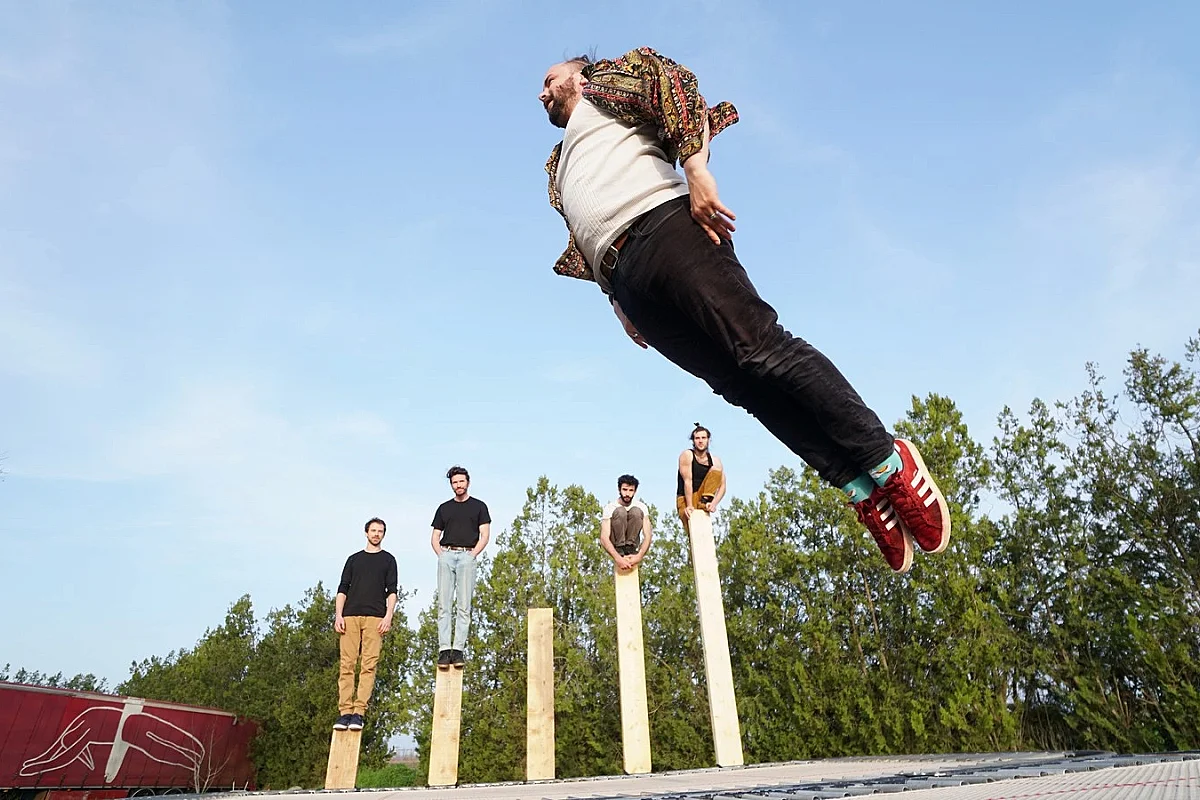 Cirque: "Clan Cabane"
