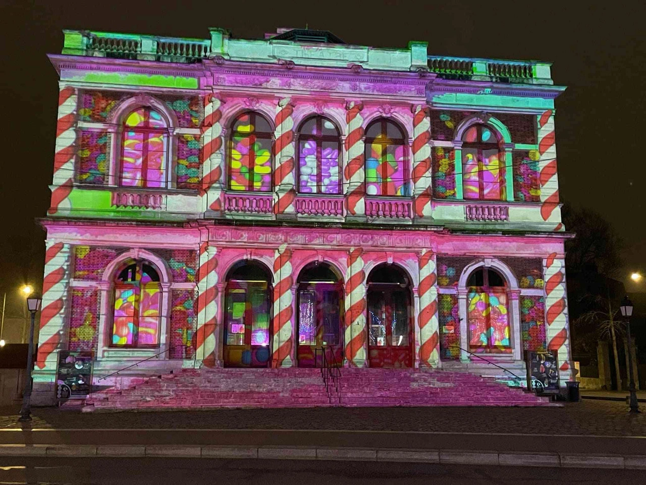 CHARTRES EN LUMIERE - AU COEUR DE LA MAGIE DE NOEL