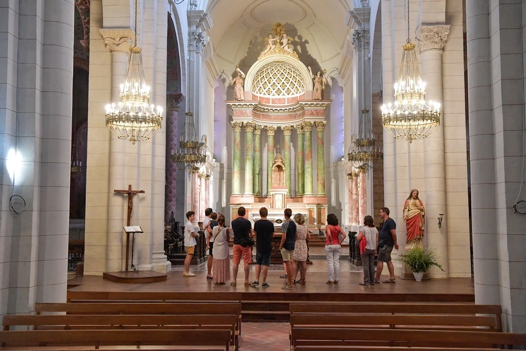 Visite "l'abbatiale à l'envers et vue d'en haut"