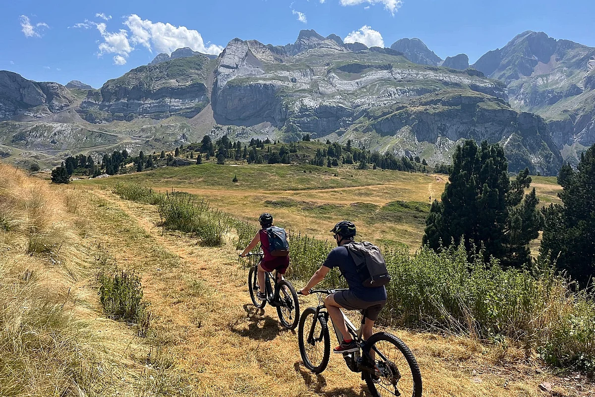 Bien débuter en VTTAE au Somport