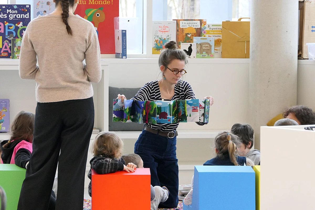 Histoires et jeux pour petits curieux