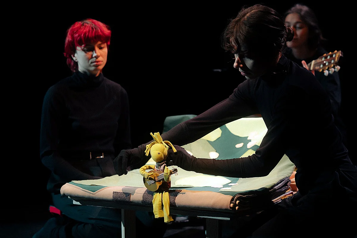Festival Voix et Danses - Bulbe, Cie Macadam Tempo, Des marionnettes pour un voyage initiatique vocal et musical