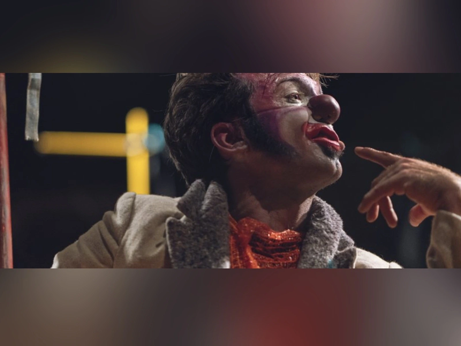Galapiat Cirque : « Espèce d'idiot »