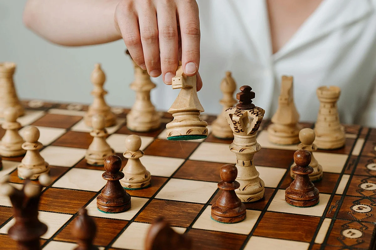 INITIATION AUX ÉCHECS