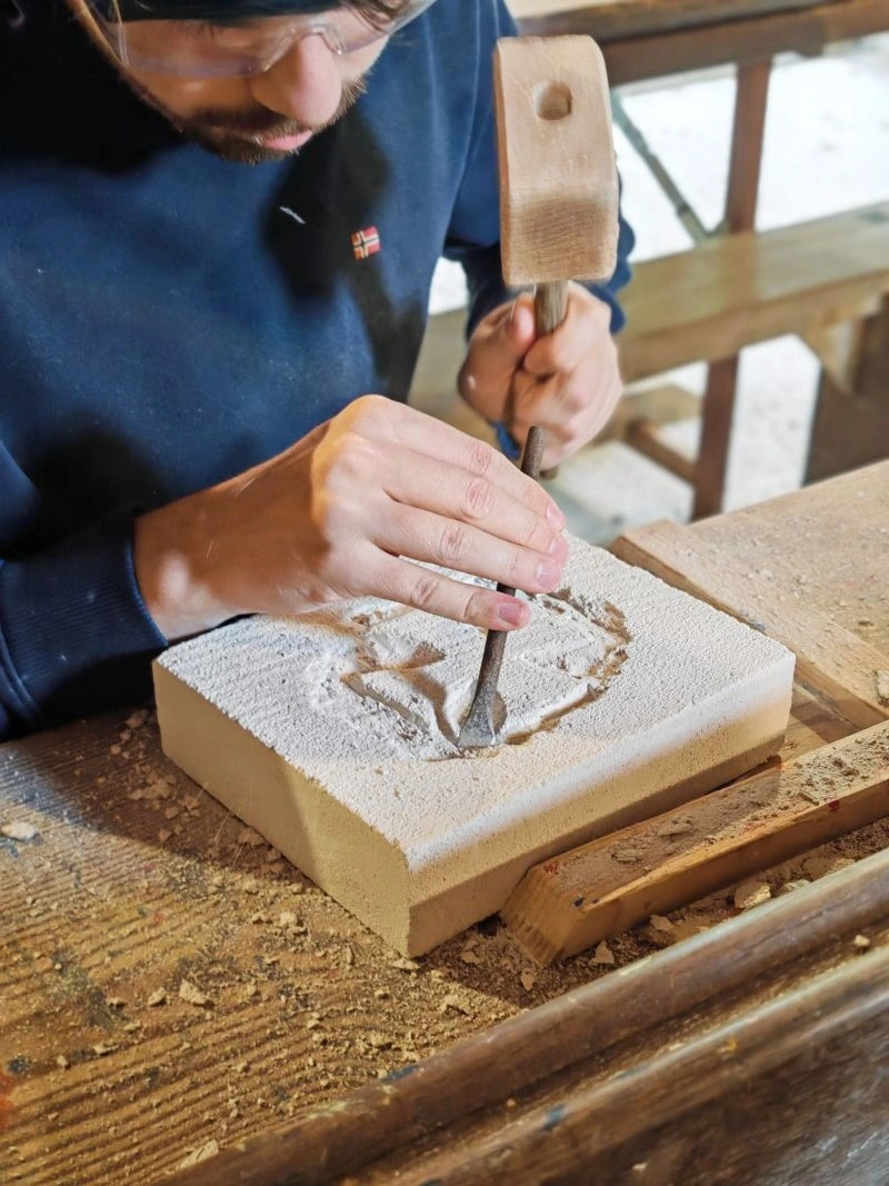 Art de bâtir - Atelier Taille de pierre à l'Abbaye de La Lucerne