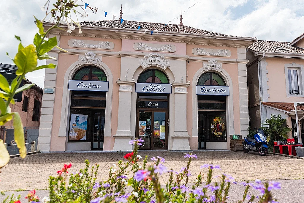 Théâtre "L'héritage presque parfait"