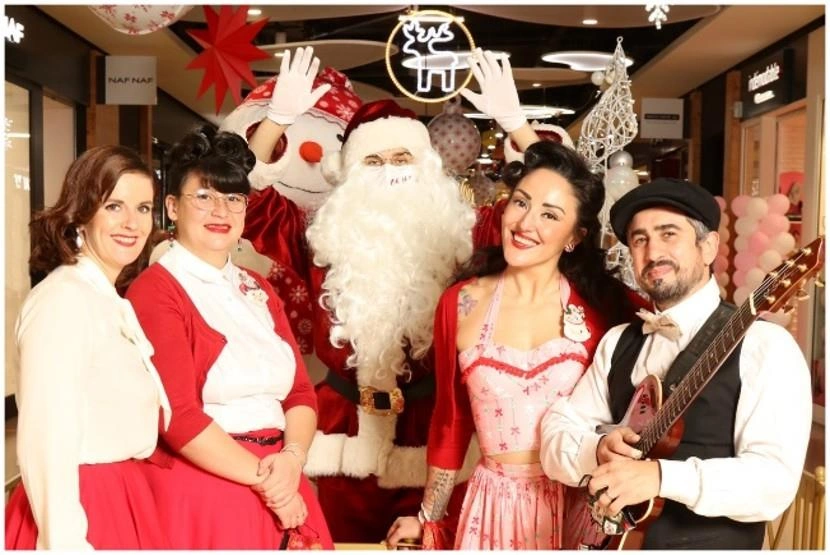 Animation musicale : Nancy Rose  & Pitt  - The Christmas Carols