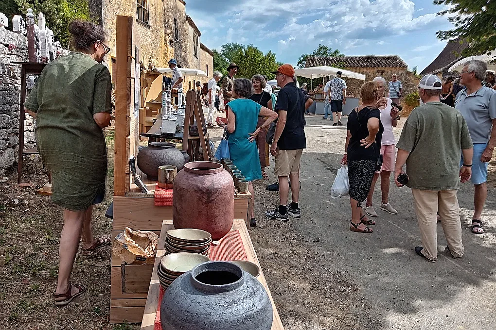 Foire à la poterie à Lacapelle-Biron